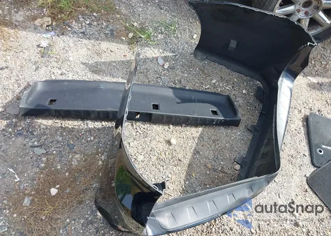 2015 Toyota Sienna Se 8 Passenger z USA, uszkodzony, nr VIN 5TDXK3DC5FS641004